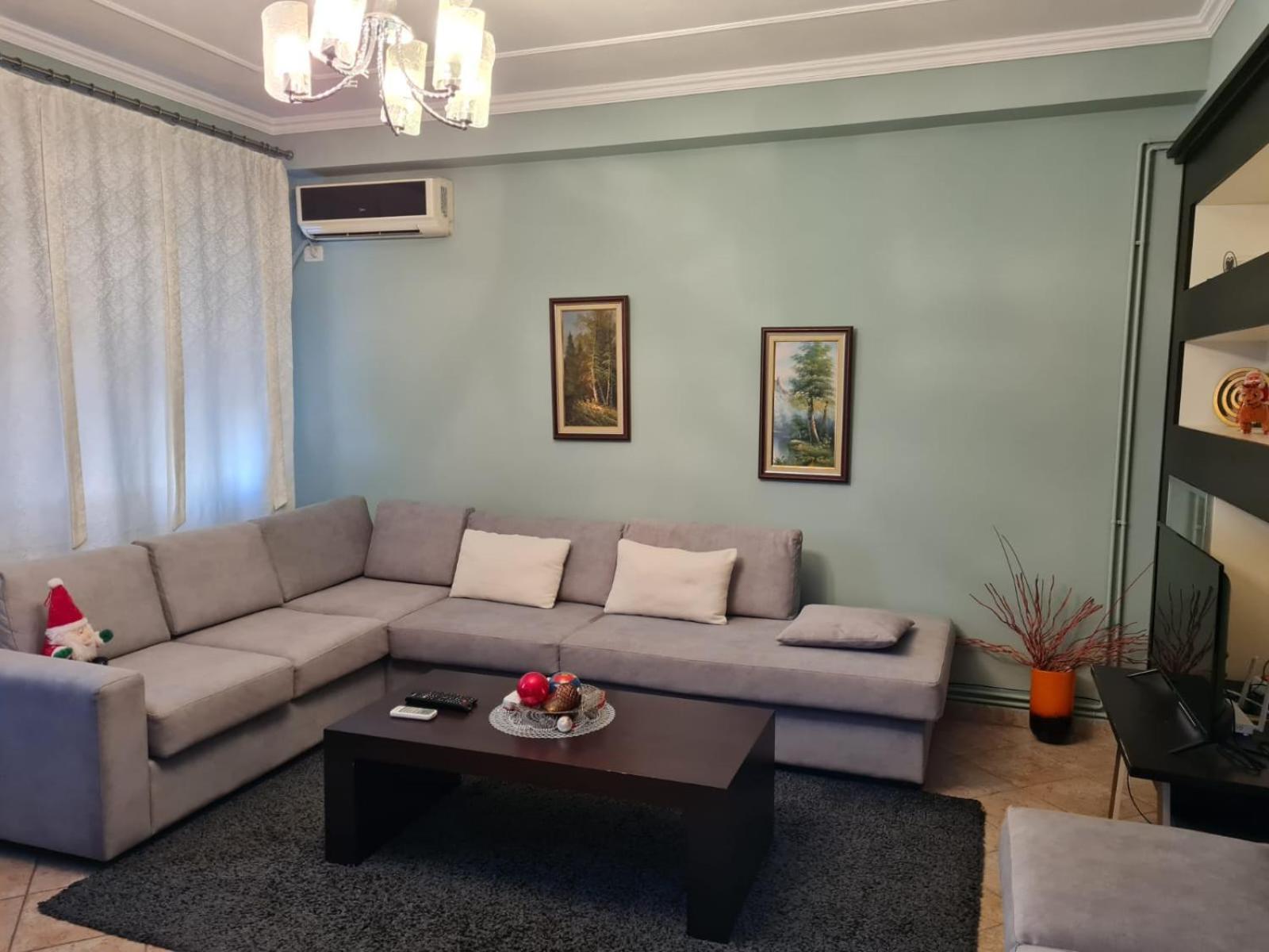Cozy & Spacious - Centre Wilson Square Apartment Tirana