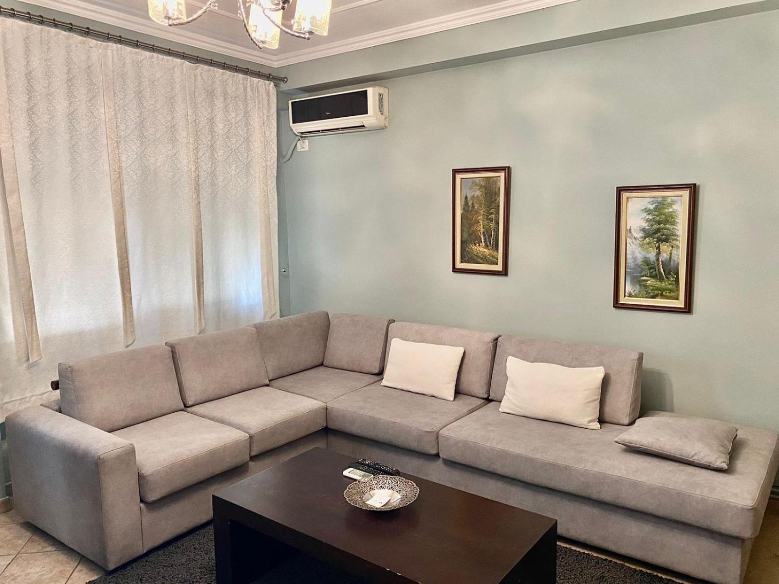 Cozy & Spacious - Centre Wilson Square Tirana